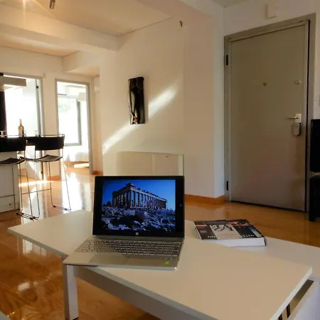 Apartment A-10 Modern & Luminous - 2bd Athens' Party District *