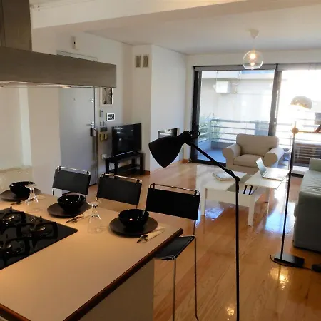 A-10 Modern & Luminous - 2bd Athens' Party District Apartment Athens